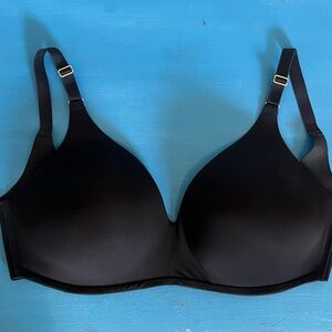 Soma Vanishing 360 Wireless Bra Black 34G NWOT